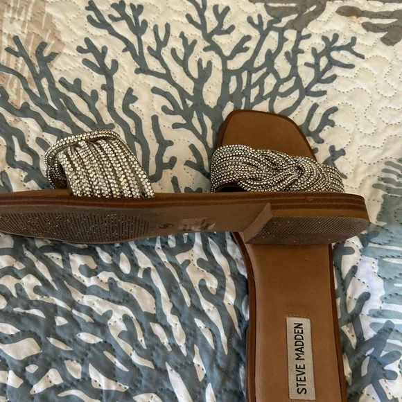 Steve Madden Silver Bling Sandals with Intricate Knotted Strap - Picture 7 of 7